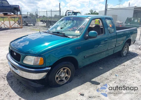 1997 Ford F-150 Lariat/Standard/Xl/Xlt z USA, uszkodzony, nr VIN 1FTDX1760VNA15122